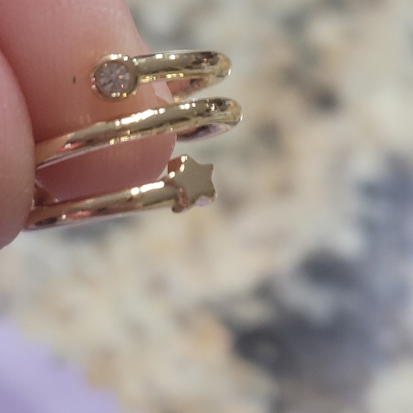 Earrings - Picture 4 of 5